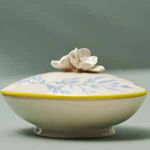 Anthropologie NWT Large Kendra Trinket Box Sculpted Flowers on Lid Blue / White